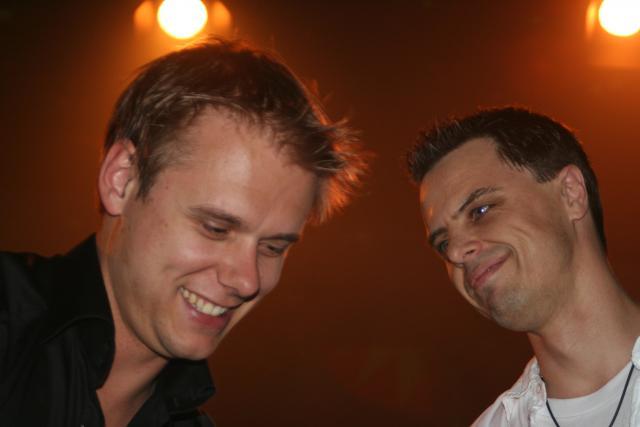 Armin van Buuren - A State of Trance Episode 374 375 - 320 - 